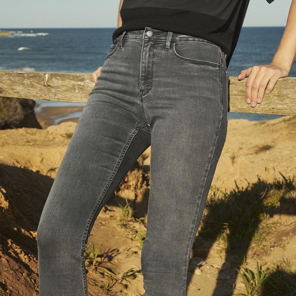 Athleta Denim - Athleta Sculptek Ultra Skinny Grey Wash Jeans